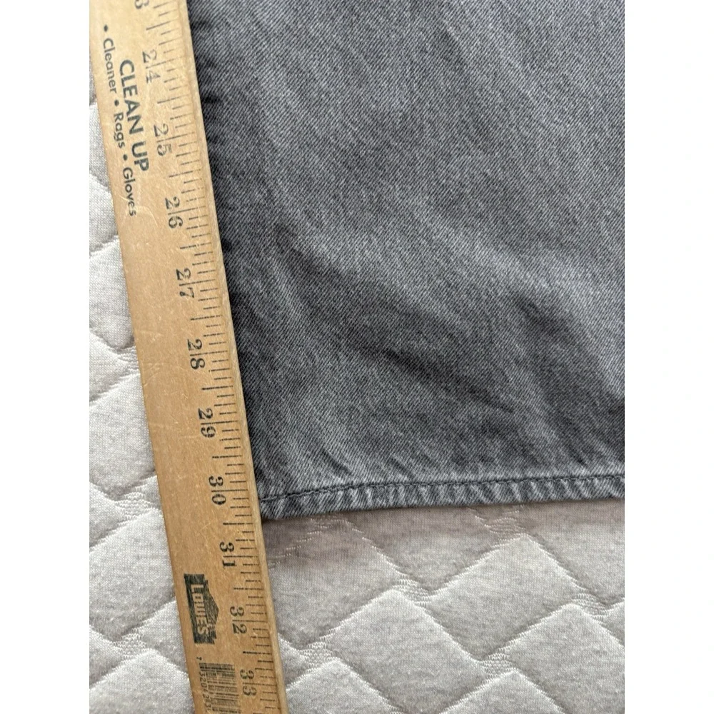 Levis ensures regular fabric